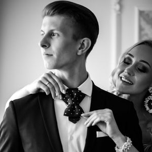 Unique and stylish hand made wedding ties, kaklaraištis žiogas, varlytė vestuvėms, What To Wear As A Groom