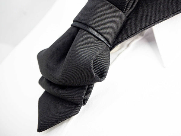 High quality black neoclassical bow tie 