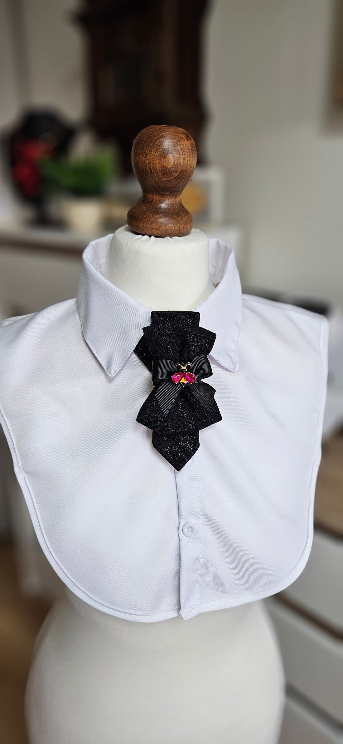 Styling Secrets: How Women Turn Men’s Accessories into Their Own