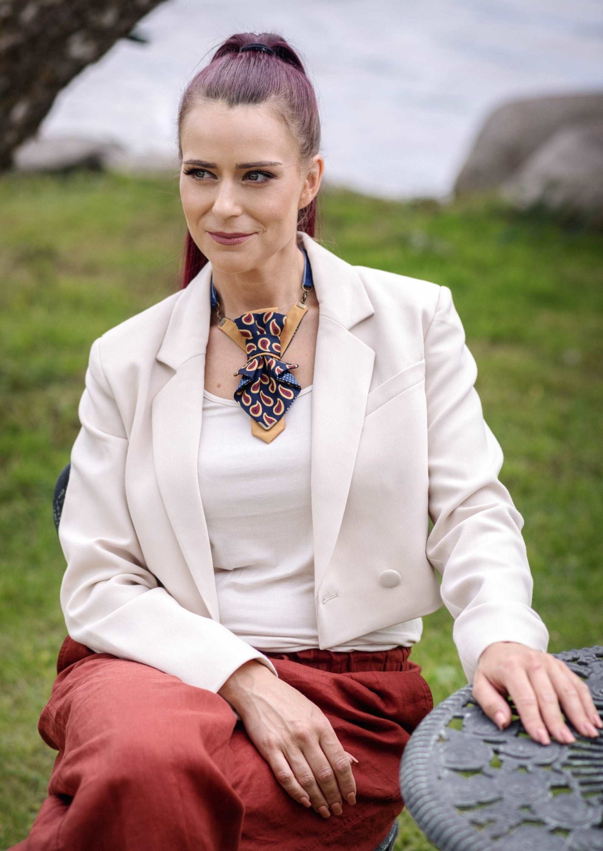 Tie for women, women neck accessorie, bow tiue for her, colorful tie for women, hopper tie for women, ruty design for women, kaklaraištis moterims, moteriška peteliškė sukurta Rūtos Piekurienėspeteliškė 