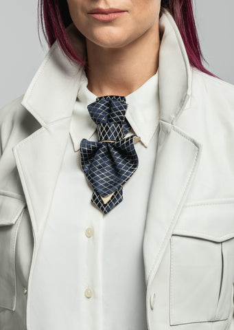 Female bow tie "Blue gothic" is designed to be worn not only with shirts but also with clothes with an open neck - dresses, blouses, sweaters. 