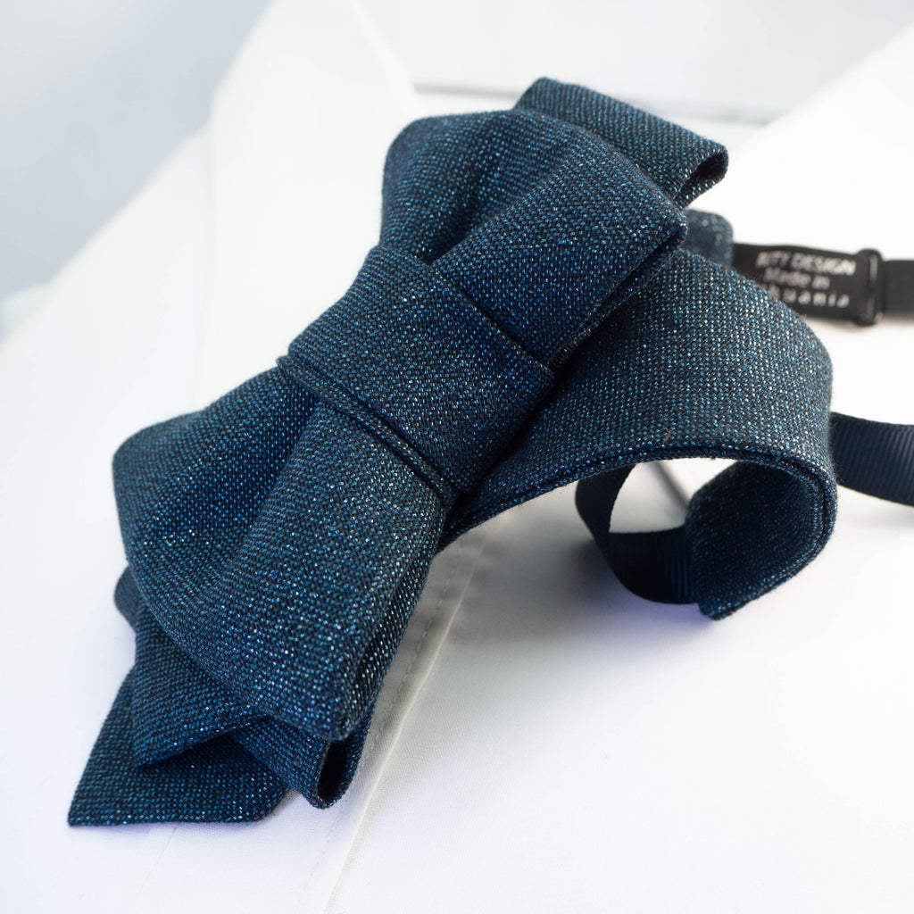 Bow tie, hopper tie, Ruty Design, Vertical hopper hand made a tie, Grooms bow tie, necktie, high-end fashion, Semi-Formal Look With Stylish Men’s Neckwear, Fashion gift for men, Vilnius bow tie, Men's Ties, bow tie for men online, Gray bow tie, vertical bow tie, unusual tie for wedding, Wedding Ties for Grooms