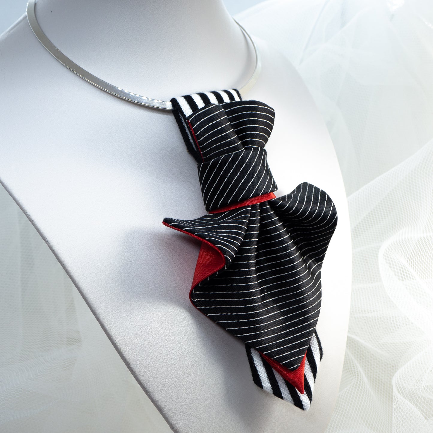 WOMEN'S BOW TIE "CONTRASTS"