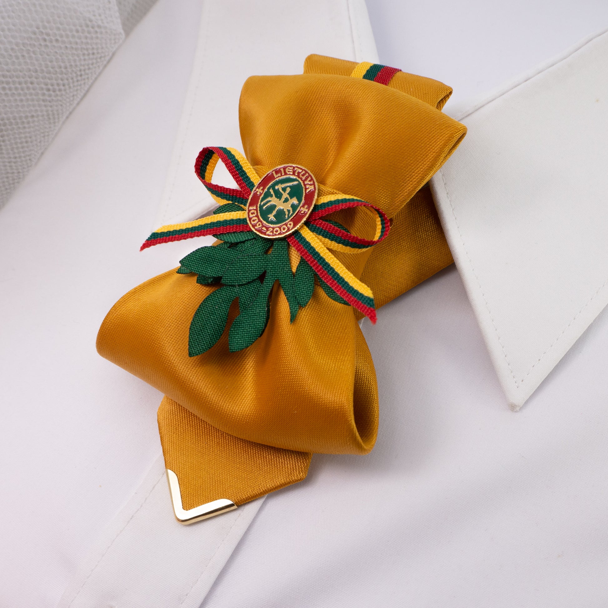 Bow tie hopper tie, Ruty Design, Bow tie, Vertical hopper hand made tie, Wedding Ties women's bow ties, female bow tie