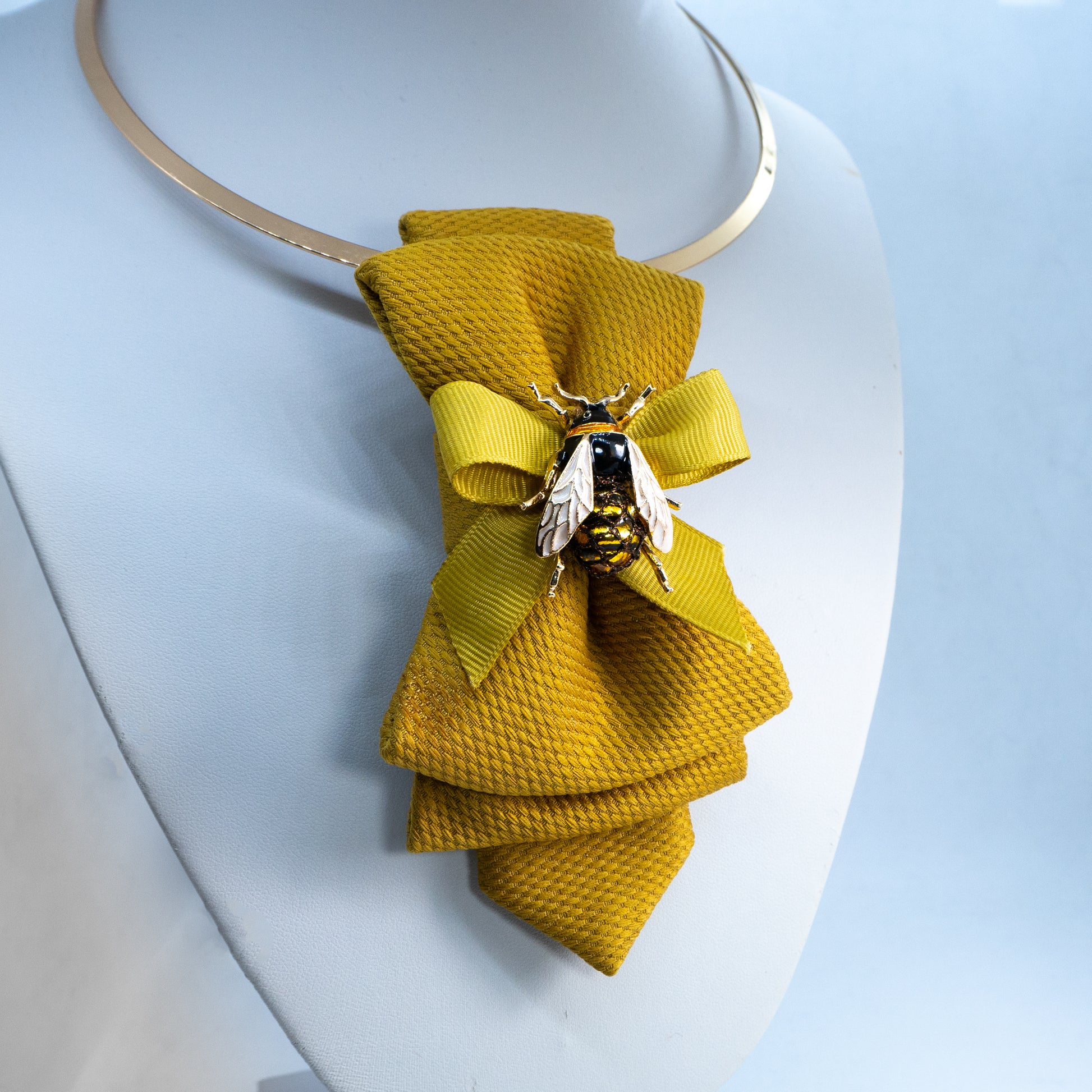 Bow tie
Vertical bow tie
Bee bow tie
Yellow bow tie
Handmade bow tie
Viscose bow tie
Unique bow tie
Novelty bow tie
Statement bow tie
Fashion bow tie
Men's bow tie (if applicable)
Women's bow tie (if applicable)
Unisex bow tie (if applicable)
Style & Design Keywords:

Modern bow tie
Contemporary bow tie
Stylish bow tie
Chic bow tie
Dapper bow tie
Whimsical bow tie
Fun bow tie
Quirky bow tie
Eye-catching bow tie
Dressy bow tie
Casual bow tie (if applicable)
Occasion Keywords:
Wedding bow tie
Party bow tie
