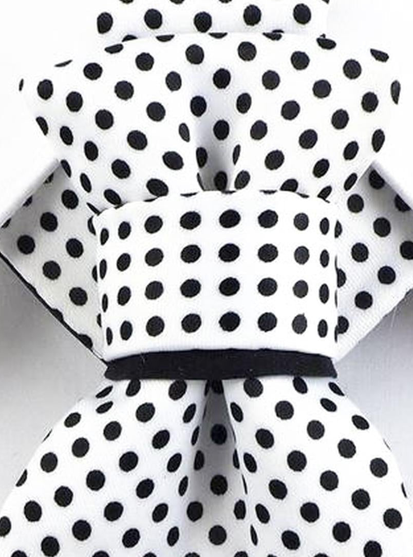 white necktie black dods macro