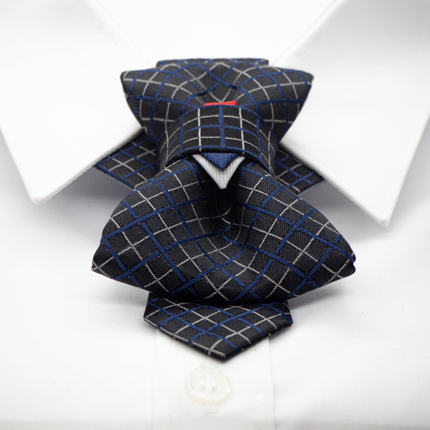 Bow tie hopper tie, Ruty Design, Bow tie fow women, necktie for groom, Vilnius bow tie, Lithuanian bow tie. Blue tie for men, Blue unique necktie, unisex bow tie, yellow bow tie, wedding bow tie, unique necktie, original handmade tie