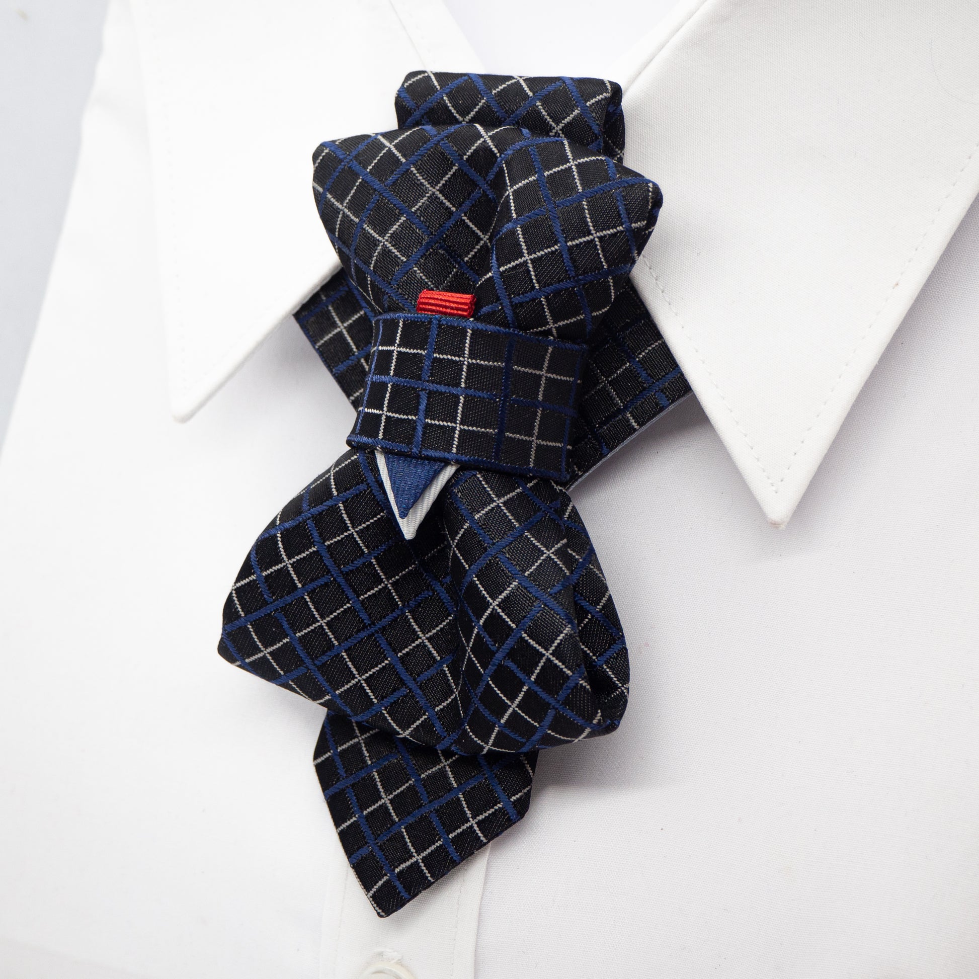 Bow tie hopper tie, Ruty Design, Bow tie fow women, necktie for groom, Vilnius bow tie, Lithuanian bow tie. Blue tie for men, Blue unique necktie, unisex bow tie, yellow bow tie, wedding bow tie, unique necktie, original handmade tie