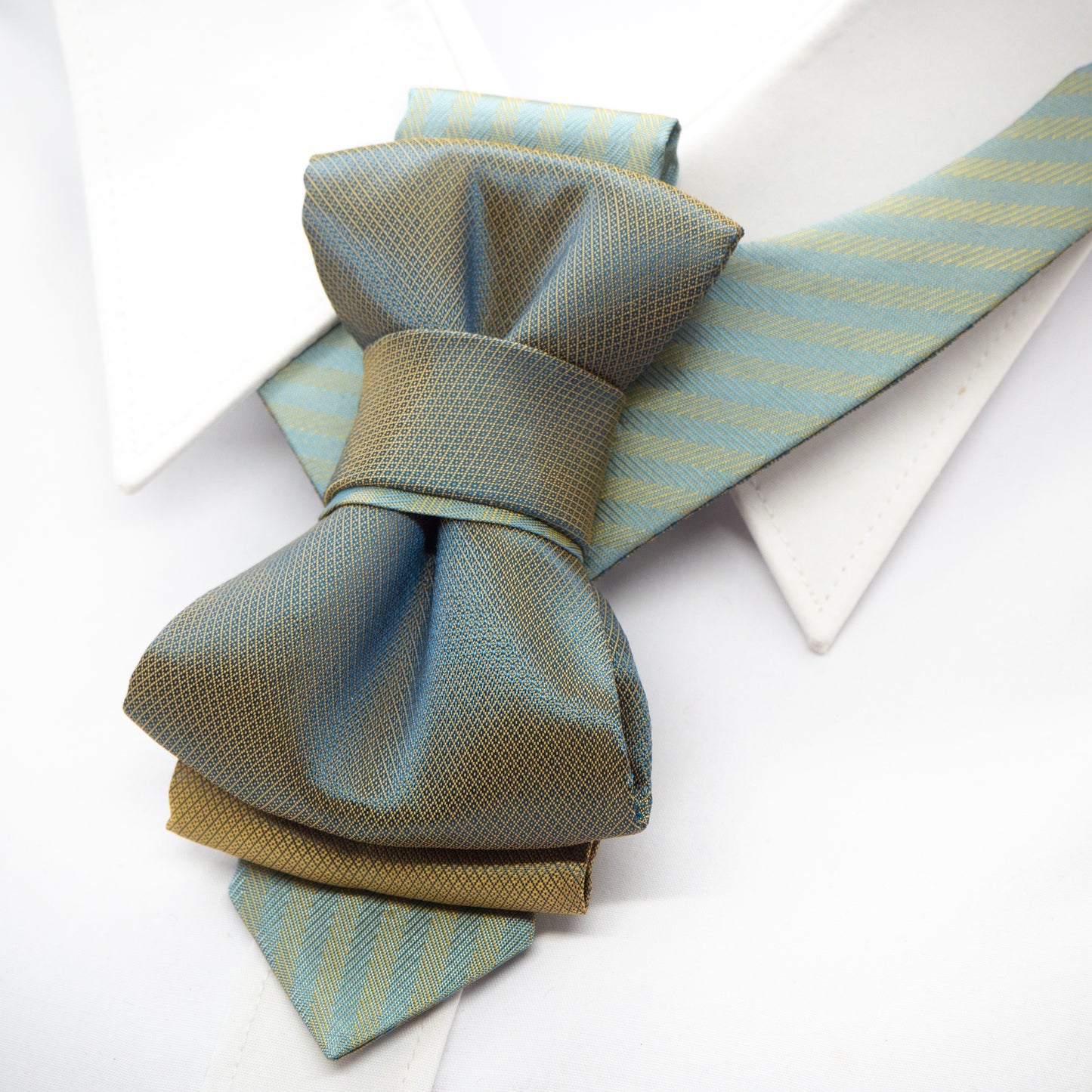 BOW TIE HOPPER TIE wedding bow tie, unique neckties, fashion trends, star ties,  groom tie, wedding tie, men's ties, tie shop, neckties, Gay Weddings