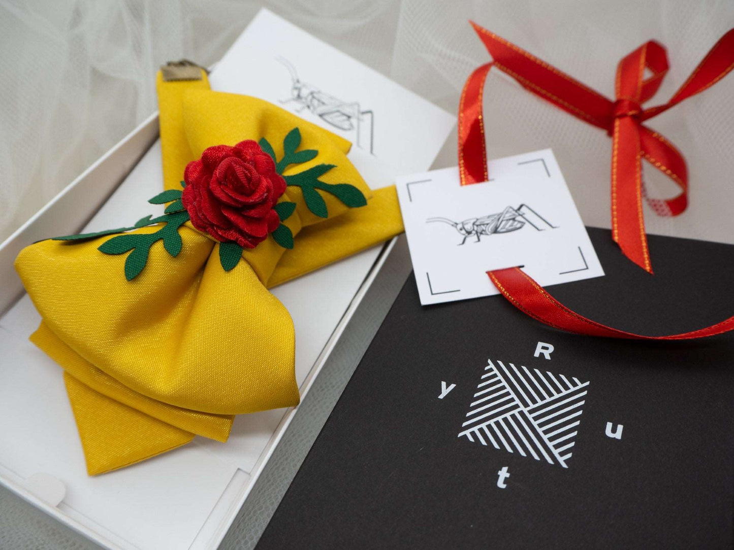 HOPPER TIE BLOOM, bow tie for women, unisex bow tie, yellow bow tie, wedding bow tie, unique necktie, original handmade tie