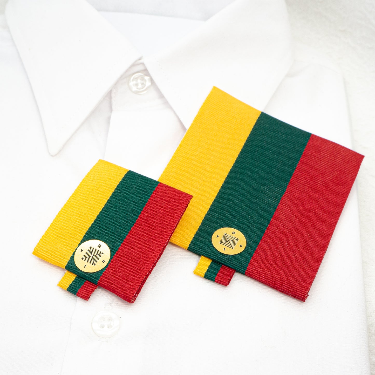 RED AND BLUE CHILDRENS TIE WITH TRICOLOUR FLAG