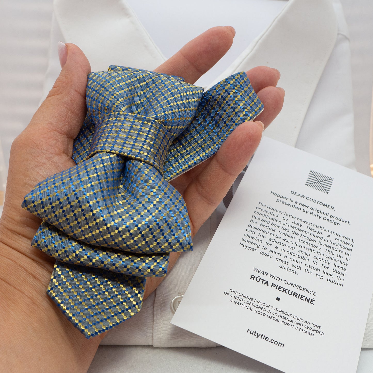 Bow tie hopper tie, Ruty Design tie, Chameleon color necktie for weddings Vertical hopper hand made tie, groom tie, yellow wedding tie for men, Tie for the wedding suite, Vilnius bow tie, Lithuanian bow tie, wedding elegant bow tie, keista peteliškė, nematytas kaklaraištis