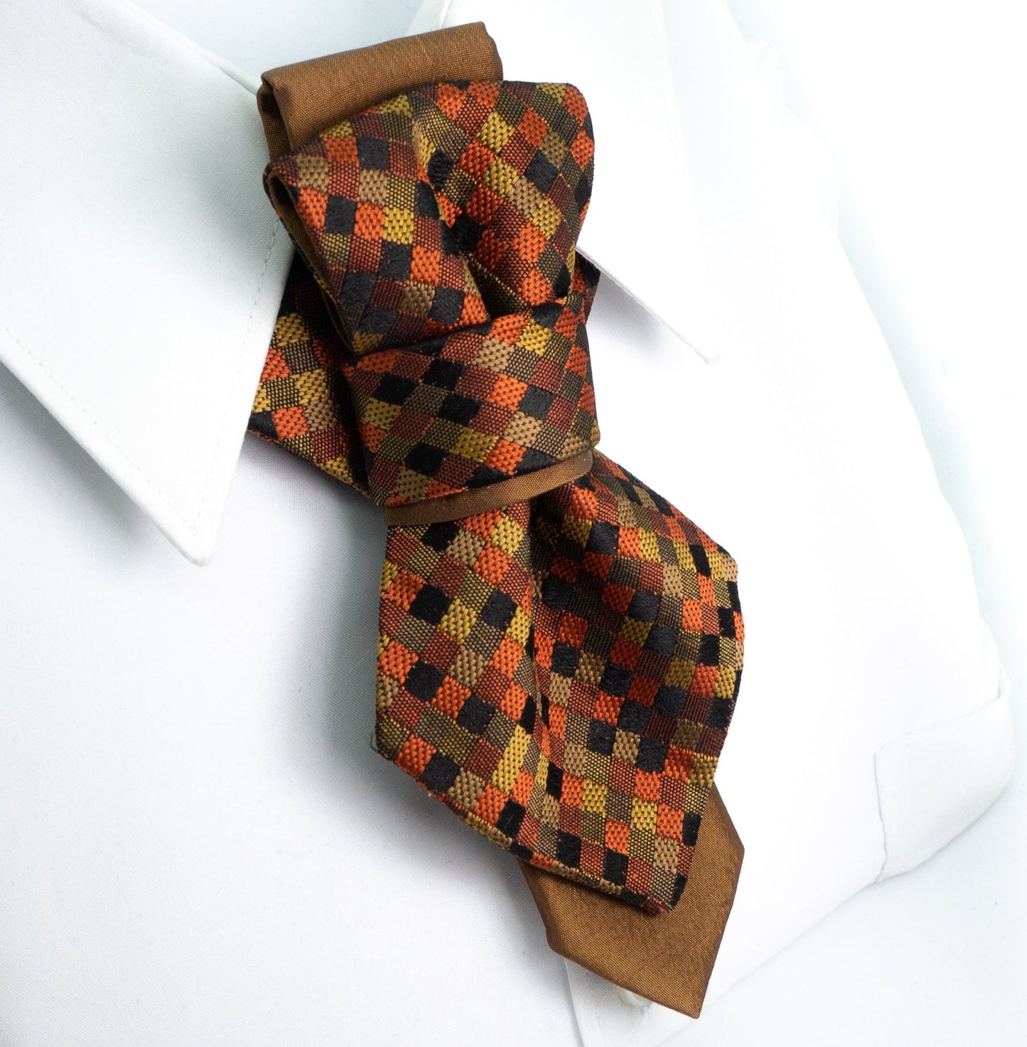 Bow tie hopper tie, Ruty Design, Bow tie, Vertical hopper hand made a tie, Ruty tie,  Smart tie Hopper Original design,  Grooms bow tie, neckties, high-end fashion,  fashion trends, star ties, Semi-Formal Look With Stylish Men’s Neckwear, keista peteliškė, kaklaraištis žiogas