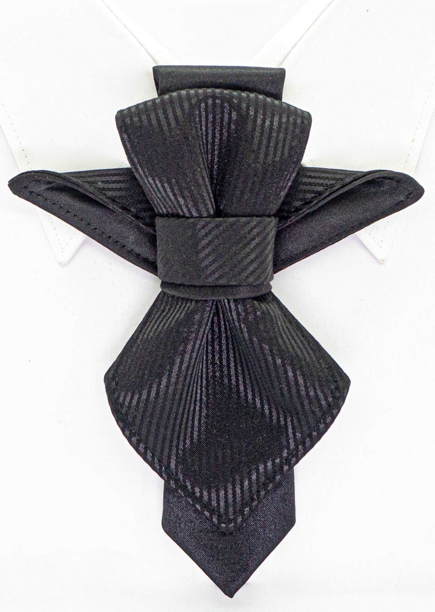 Wedding tie, black wedding tie, Unique design wedding tie, Black bow tie reinvented, hopper tie for wedding, bow tie "vertex", Best tie for wedding, kitokia peteliškė, kitoks kaklaraištis, kaklaraištis vestuvėms, originalus kaklaraištis