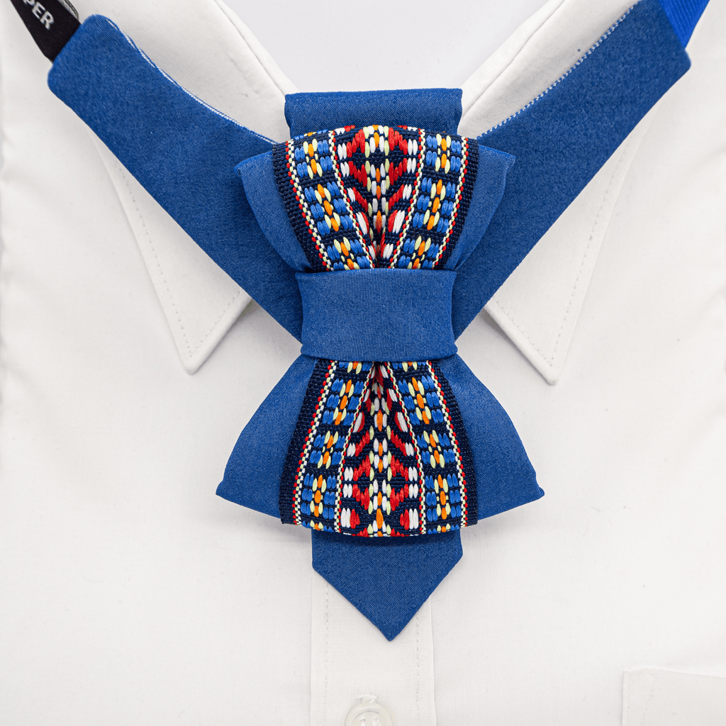 Handmade blue vertical bow tie with unique modern design
Elegant unisex necktie for special occasions, weddings, and concerts
Luxury blue tie inspired by water paths, handmade in Lithuania
Artistic vertical bow tie for musicians, grooms, and fashion lovers
Exclusive European-designed bow tie with an innovative shape
Deep blue modern necktie, perfect for bold and stylish outfits
Unique statement accessory for men and women, handcrafted tie
Sophisticated and contemporary vertical bow tie