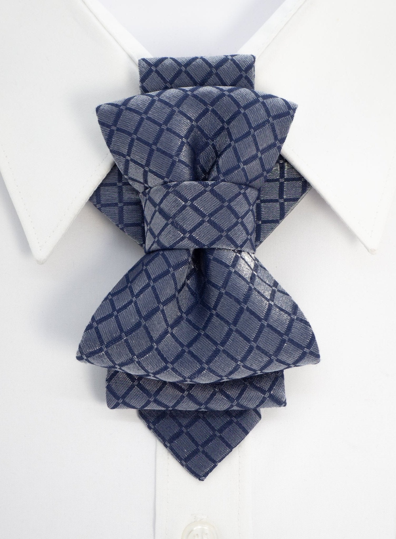 Blue Tie for casual weddings
Tie for formal weddings
Modern wedding accessory
Tie for themed weddings
Handmade short tie
Sustainable wedding tie
Luxury tie for weddings
High-quality wedding tie
Blue Bohemian wedding tie
Handcrafted tie