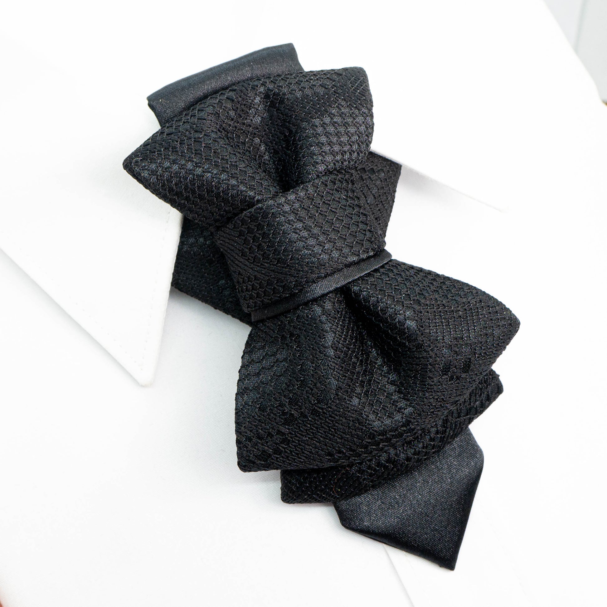 Bow tie, hopper tie, Ruty Design, Vertical hopper hand made a tie, Grooms bow tie, necktie, high-end fashion, Semi-Formal Look With Stylish Men’s Neckwear, Fashion gift for men, Vilnius bow tie, Men's Ties, bow tie for men online, Black bow tie, vertical bow tie, unusual tie for wedding, Wedding Ties for Grooms,  keista varlytė, originalus juodas vestuvinis kaklaraištis, vestuvinė peteliškė