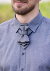 grey wedding bow tie by ruty design, unique tie for wedding, vertical bow tie, vestuvių kaklaraištis, kaklaraištis peteliškė, vilniaus varlytė vestuvėms