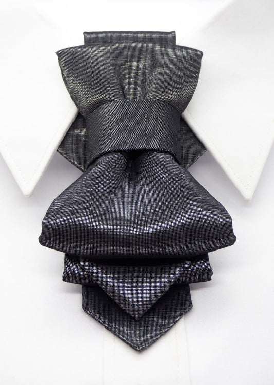 grey wedding bow tie by ruty design, unique tie for wedding, vertical bow tie, vestuvių kaklaraištis, kaklaraištis peteliškė, vilniaus varlytė vestuvėms
