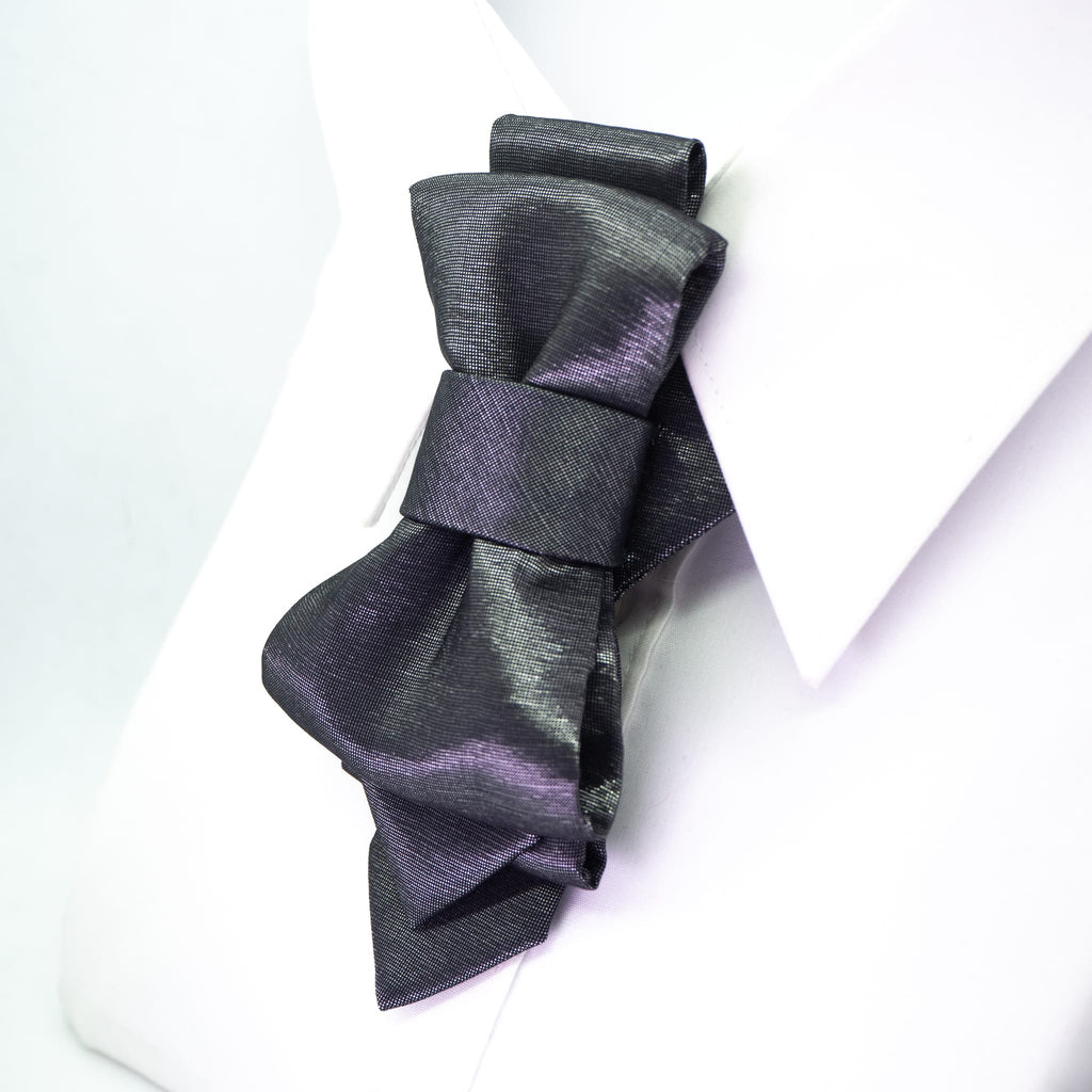 grey wedding bow tie by ruty design, unique tie for wedding, vertical bow tie, vestuvių kaklaraištis, kaklaraištis peteliškė, vilniaus varlytė vestuvėms