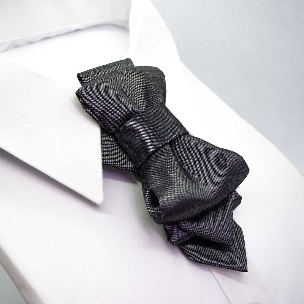 grey wedding bow tie by ruty design, unique tie for wedding, vertical bow tie, vestuvių kaklaraištis, kaklaraištis peteliškė, vilniaus varlytė vestuvėms