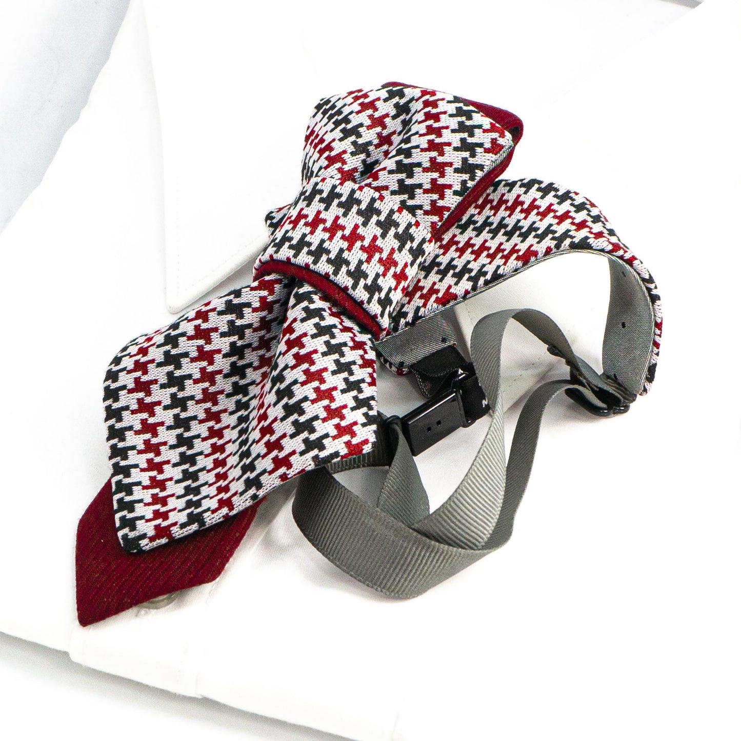 handmade luxury unisex necktie, vertical bow tie, houndstooth pattern, red black white tie, artistic necktie, wedding accessory, groom gift, musician style, luxury tie, unique neckwear, statement tie, formal fashion, sculptural tie, designer bow tie