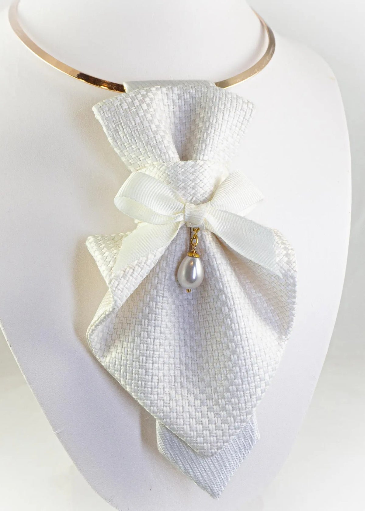 Neck accessorie for women "Pearl Ivory Jabot" Ruty Design Bow tie ruty