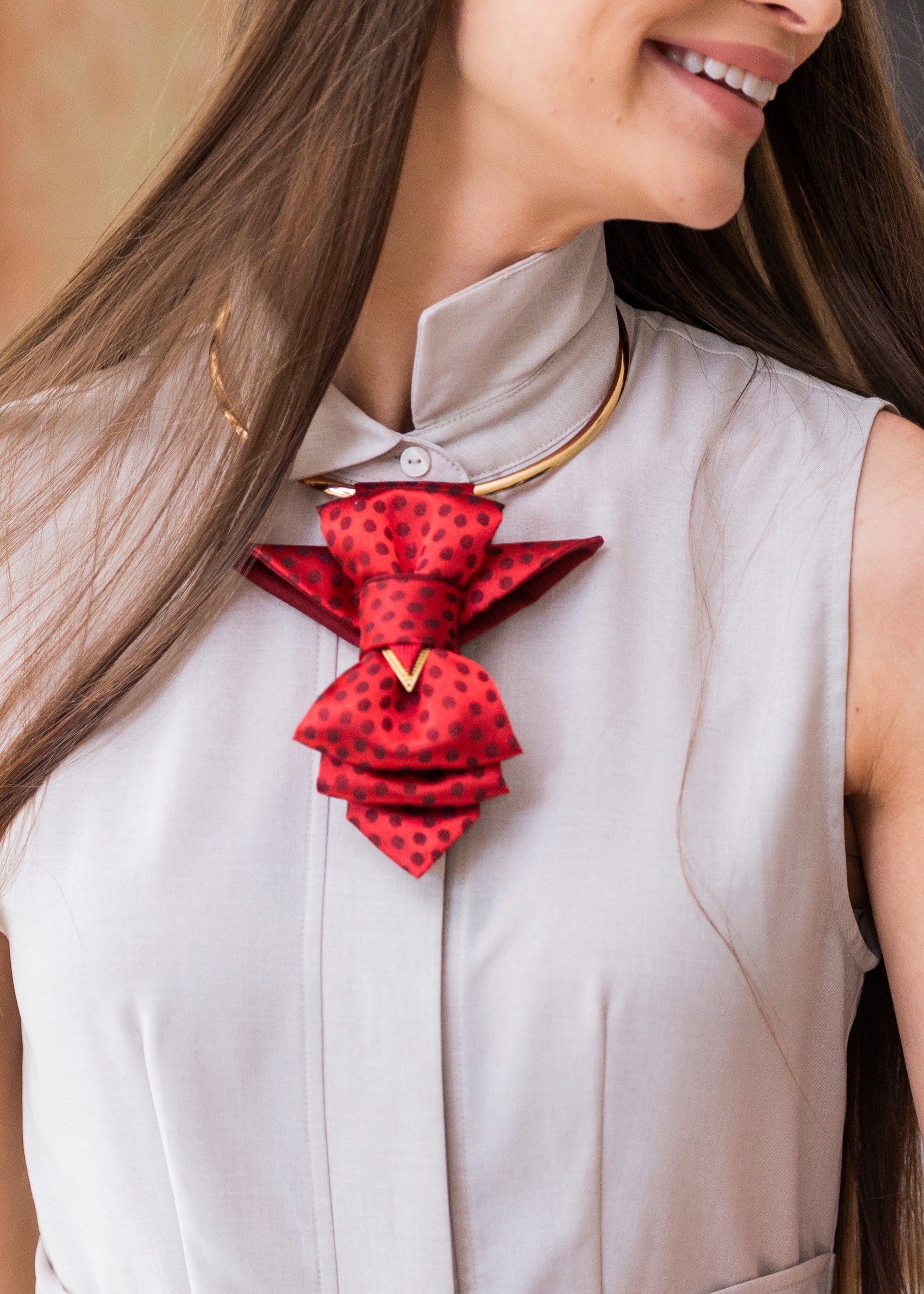 HOPPER TIE RED BIRD FOR LADIES Red Hopper tie for women, red bow tie necktie handmade, Hopper tie Red Bird ladies accessory, luxury red women’s bow tie, artistic women’s neck accessory red, handmade red bow tie for women, red polka dot bow tie necktie, romantic women’s necktie accessory, statement red bow tie for ladies, elegant red neck accessory for women, women’s bow tie with gold accents, red artistic necktie handmade, luxury women’s fashion accessory red, women’s evening outfit neck accessory, red bow 