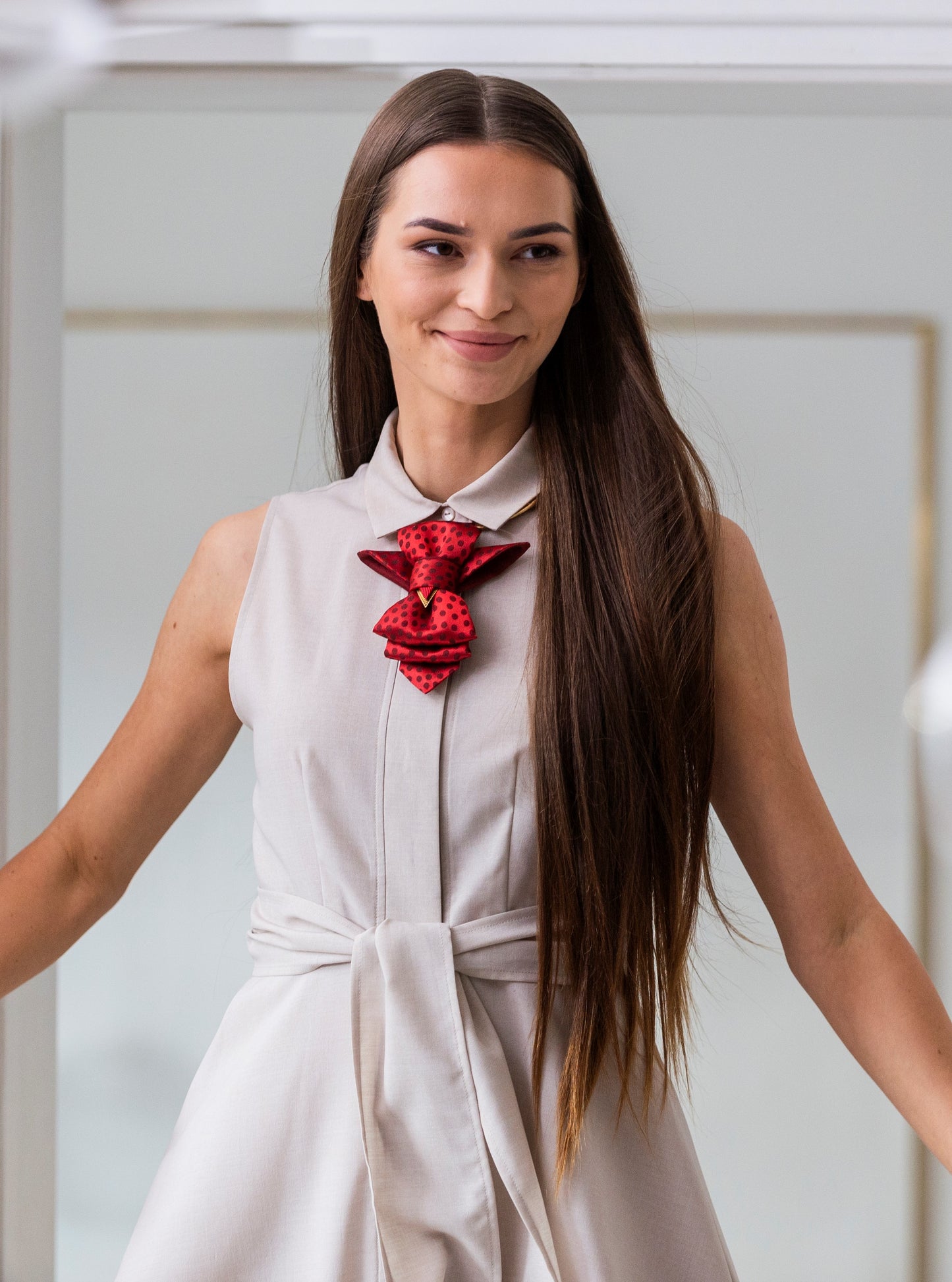 HOPPER TIE RED BIRD FOR LADIES Red Hopper tie for women, red bow tie necktie handmade, Hopper tie Red Bird ladies accessory, luxury red women’s bow tie, artistic women’s neck accessory red, handmade red bow tie for women, red polka dot bow tie necktie, romantic women’s necktie accessory, statement red bow tie for ladies, elegant red neck accessory for women, women’s bow tie with gold accents, red artistic necktie handmade, luxury women’s fashion accessory red, women’s evening outfit neck accessory, red bow 