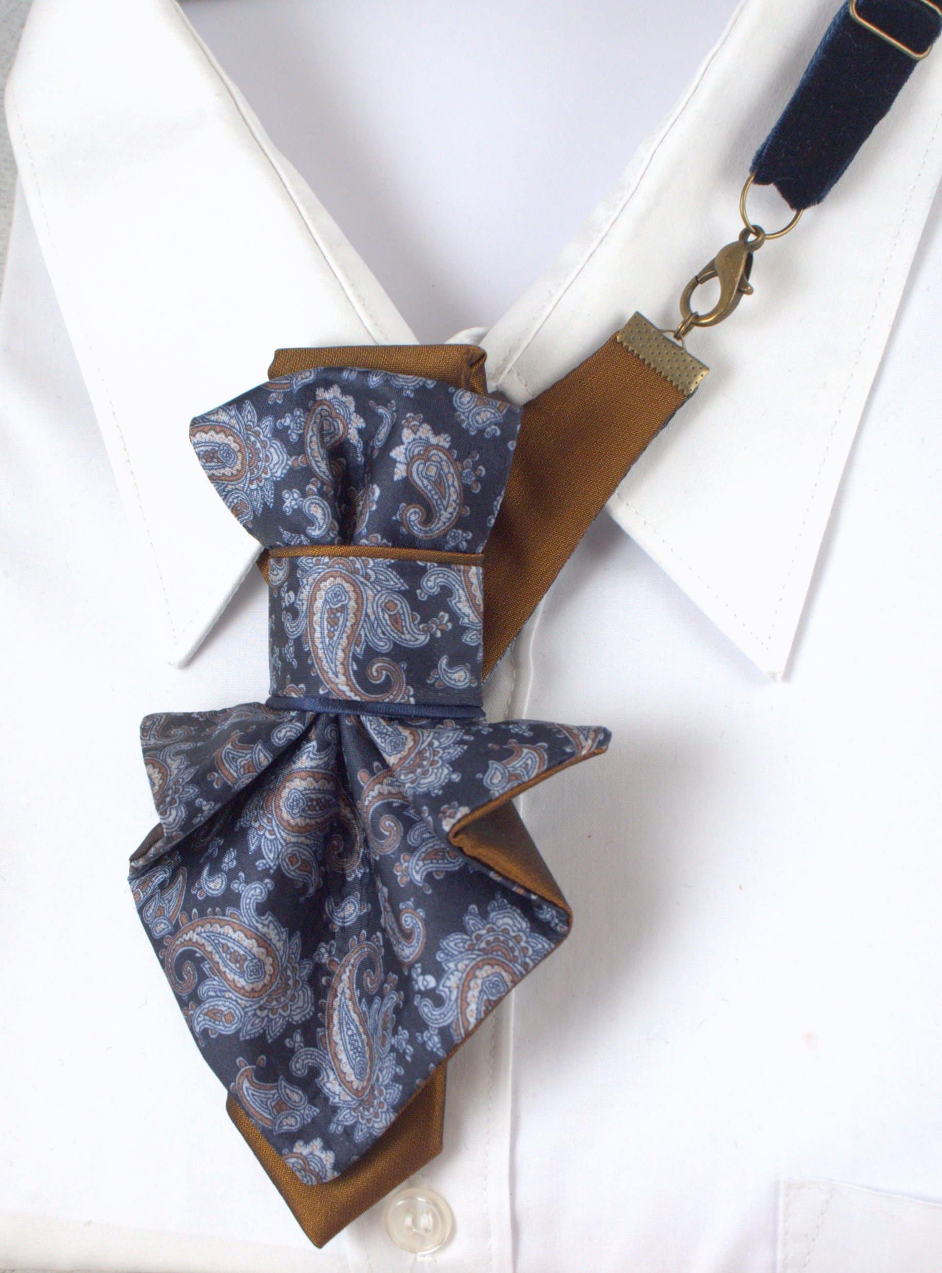 HOPPER TIE ORIENTAL TALE JABOT  FOR LADIES