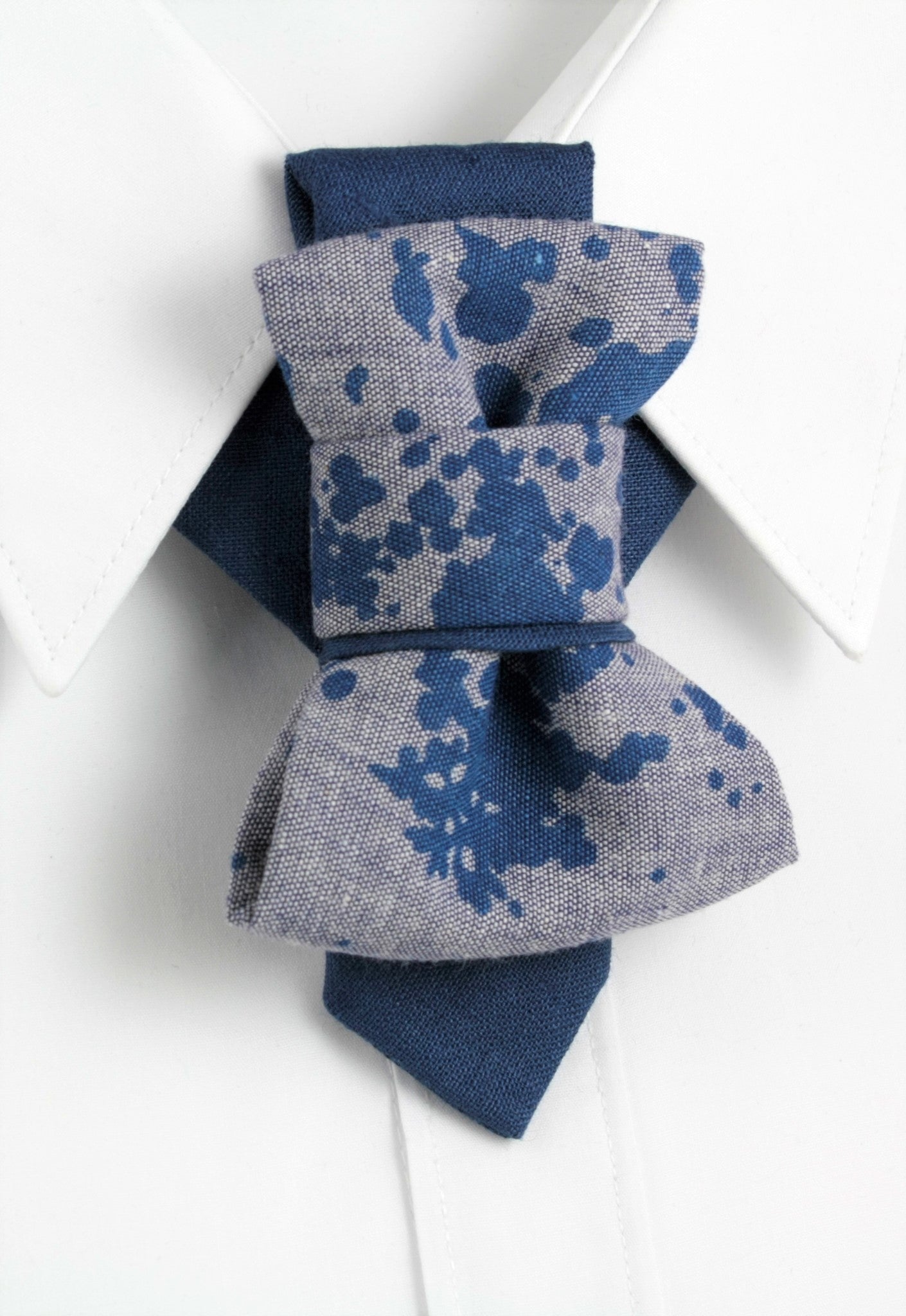 Blue linen handmade wedding tie