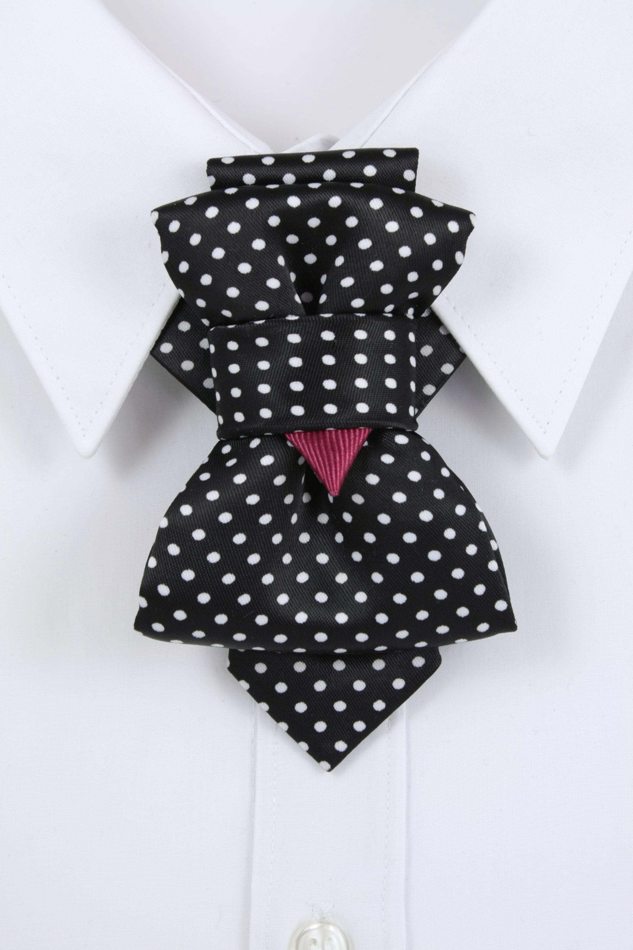 HOPPER TIE WHITE DOT, Bow tie hopper tie, Ruty Design, Bow tie, Vertical hopper hand made a high-quality tie, black bow tie, Men's tie, Black hopper tie, HOPPER TIE WHITE DOT BOW TIE