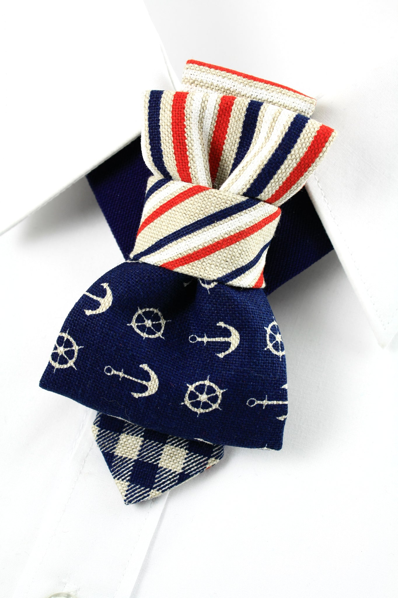 HOPPER TIE THE MARINE SET.