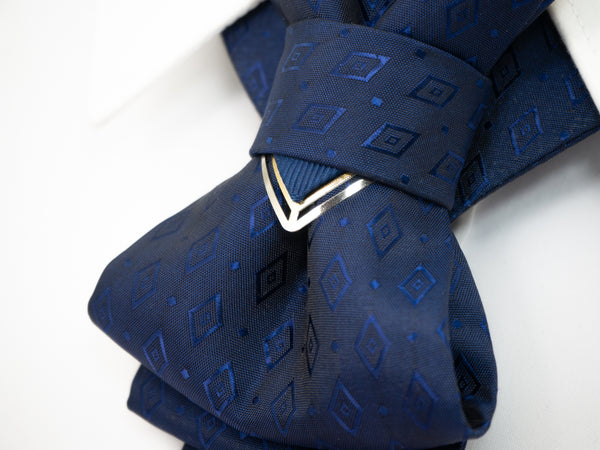 VERTICAL BOW TIE "THE BLUE RHOMBUS"