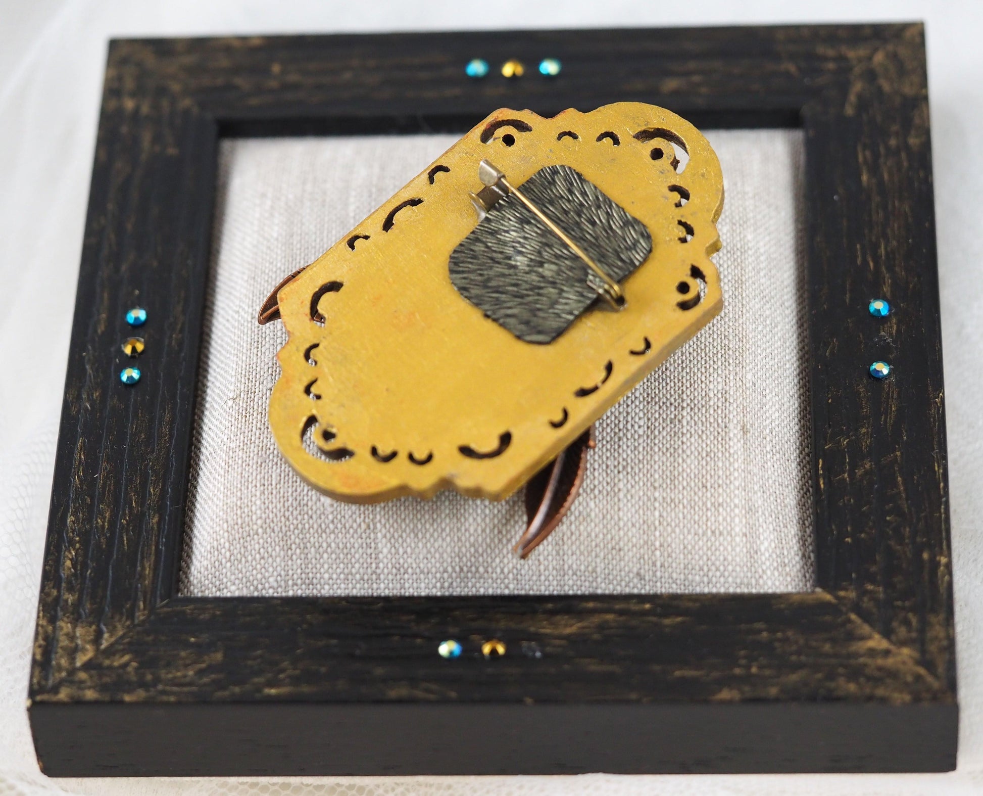 BROOCH FISH created by painter Marijus Piekuras