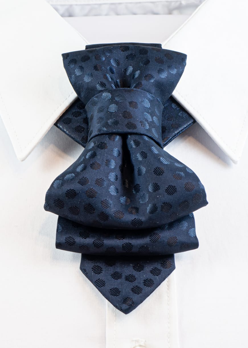HOPPER TIE THE DARK CHAMPAGNE created by Ruty Design, Hopper tie, Bow tie, Tie, Bow tie hopper tie, Ruty Design, Vertical hopper handmade tie, Luxury men's accessory, Elegant blue bow tie, Unique formal tie, Designer neckwear, Handmade unisex tie, Special occasion tie, Modern bow tie design, Statement men's fashion accessory, Gift for him, Formal wear tie, Wedding bow tie, Fashion necktie