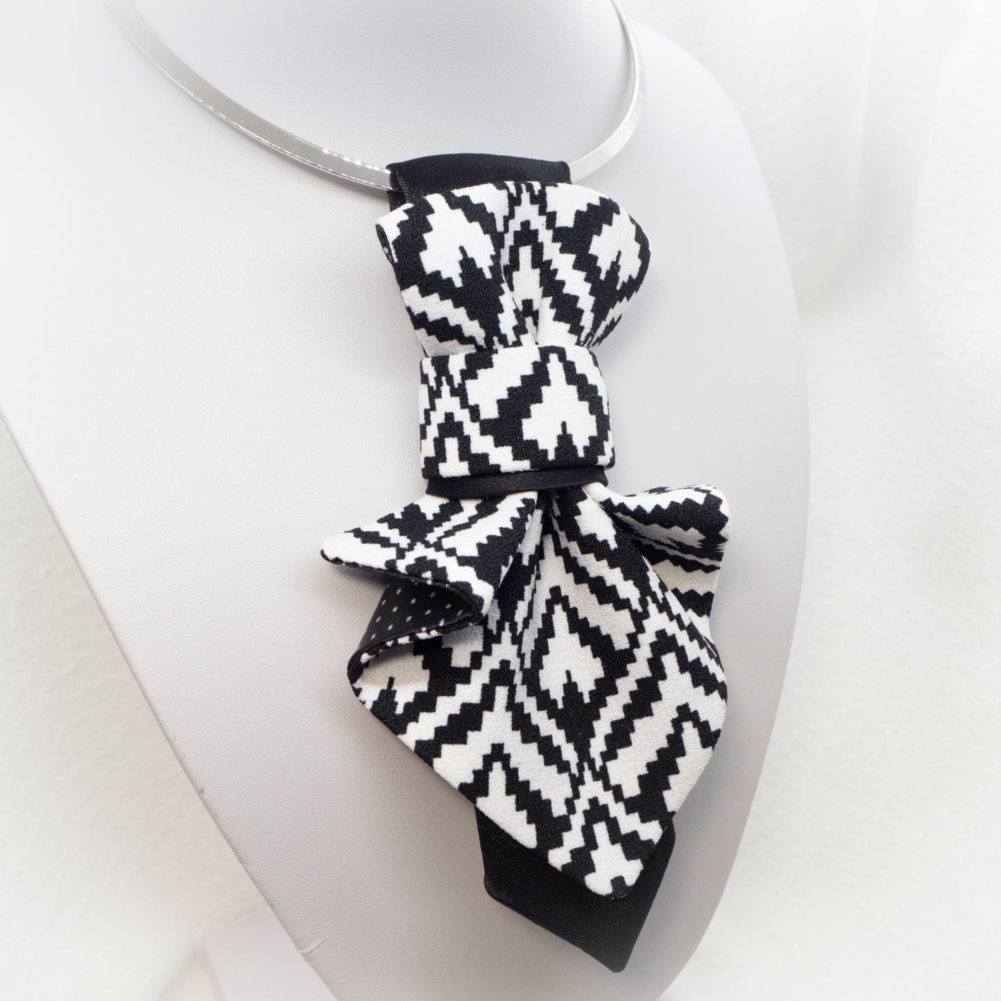 LADIES BOW TIE, Necktie for women, black and white tie for lady lack and white patterned fabric necklace, geometric design necktie, textile statement jewelry, modern neck accessory, unique fabric neckwear, monochrome patterned tie, fashion fabric necklace, handmade textile jewelry, bold geometric neckpiece, graphic pattern neck accessory, contemporary fabric design