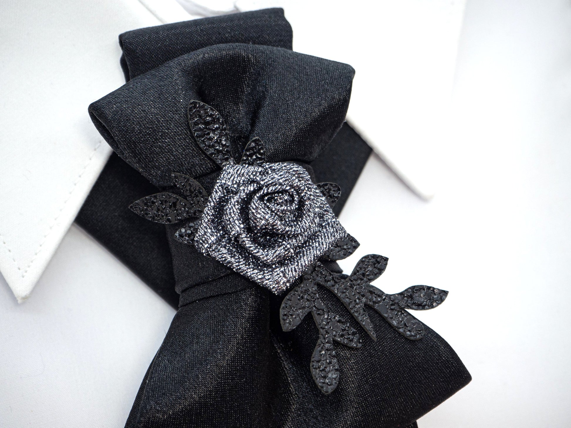 BLACk HOPPER TIE for women, Black bow tie with rose for women, Necktie for her, Black Necktie for lady