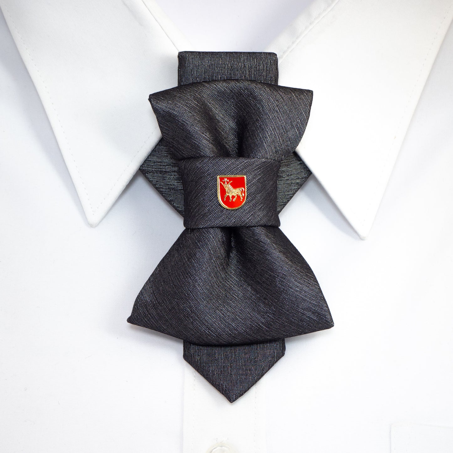 Keistas kaklaraištis Kaunas, Gray vertical bow tie for men, steel-colored tie, Unique bow ties Designer bow ties Handmade bow ties Fashion bow ties Statement bow ties Creative bow ties Stylish bow ties Trendy bow ties Colorful bow ties Bold bow ties Funky bow ties Artistic bow ties Whimsical bow ties Vintage bow ties Patterned bow ties Printed bow ties Embroidered bow ties Personalized bow ties Formal bow ties Casual bow ties.