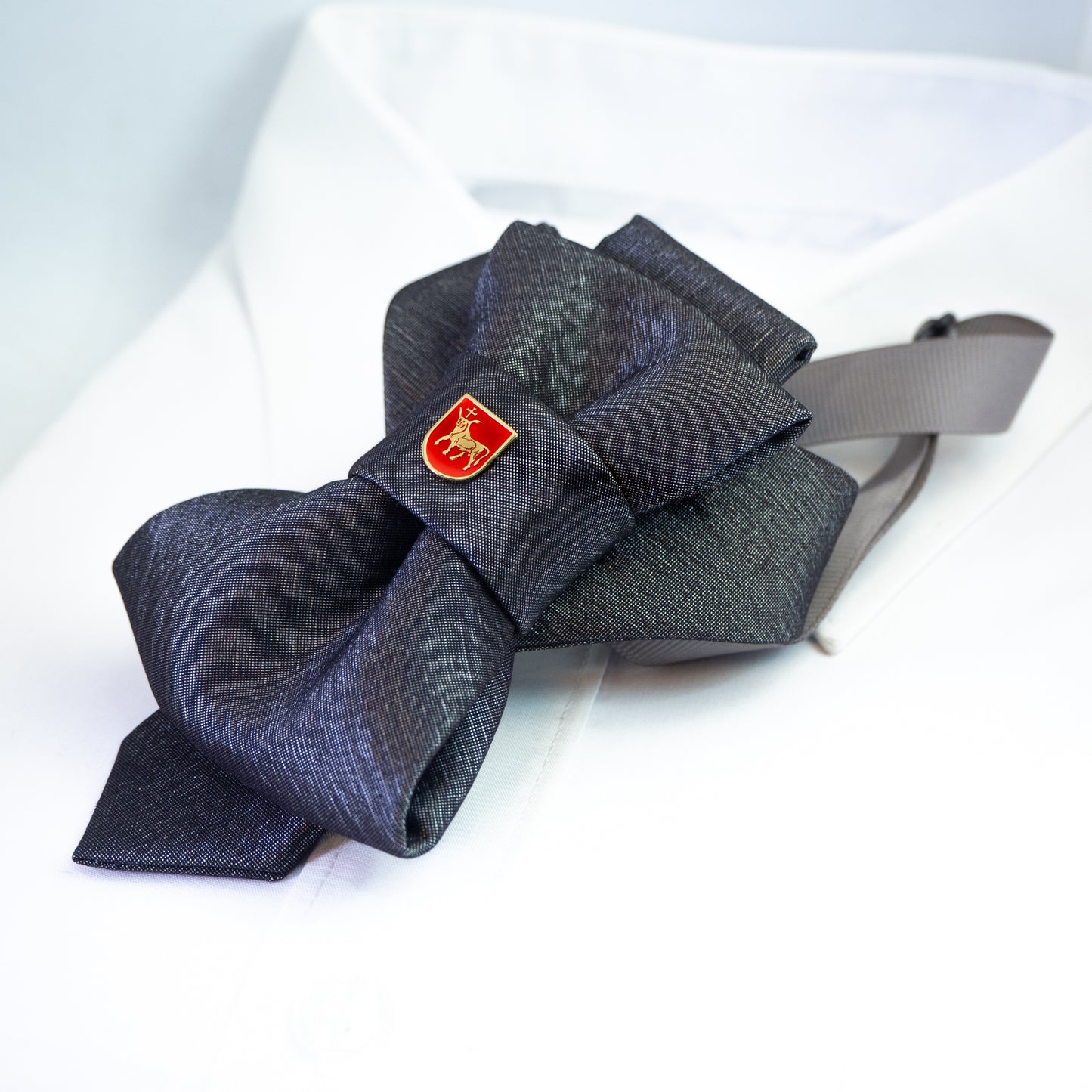 Gray vertical bow tie for men, steel-colored tie, Unique bow ties Designer bow ties Handmade bow ties Fashion bow ties Statement bow ties Creative bow ties Stylish bow ties Trendy bow ties Colorful bow ties Bold bow ties Funky bow ties Artistic bow ties Whimsical bow ties Vintage bow ties Patterned bow ties Printed bow ties Embroidered bow ties Personalized bow ties Formal bow ties Casual bow ties.