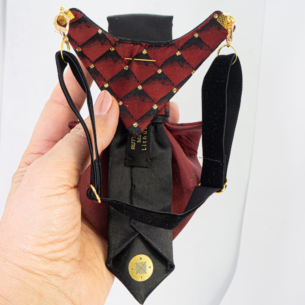 bordo Jabot necktie for women  Burgundy diamond necktie, modern jabot, red jabot necktie for women, unique bow tie for ladies, femme evening neckwear accessory, stylish neckwear for women, luxury handmade women’s tie, artistic women’s neck accessory, elegant statement necktie, designer jabot for special occasions, feminine formal neckwear, original artisan necktie, handmade fashion jabot bow, baroque-style women’s jabot, fashionable women's cravat