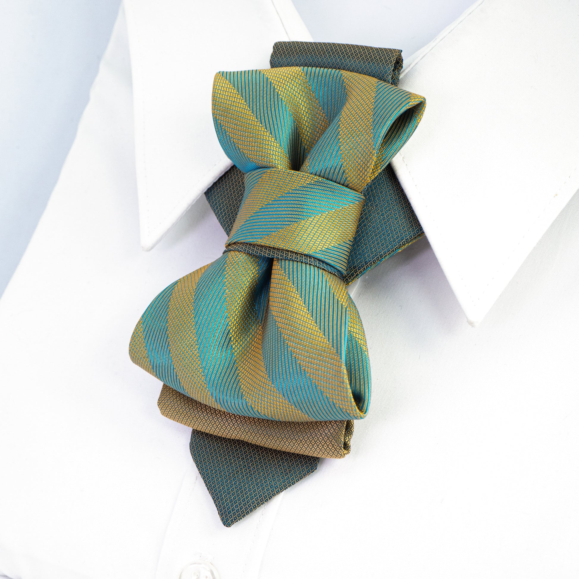 Green necktie, Green bow tie, elegant necktie, modern tie, fasion bowtie, modern ties for wedding, Keistas kaklaraištis, Varlytė vestuvėms, bow ties for wedding party, designer ties, green ties , Designer bowties for weddings