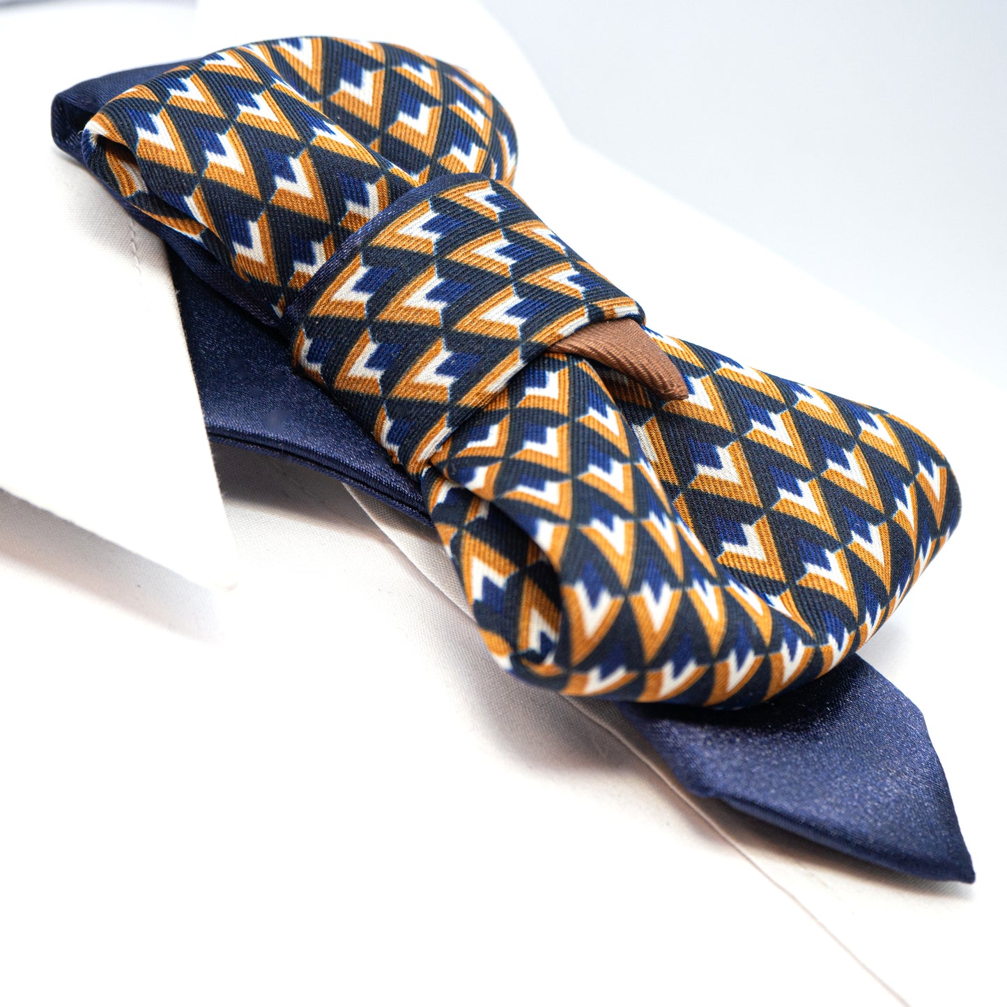 Bow tie with triangles, colorful bow tie, Blue hopper tie, vedding necktie