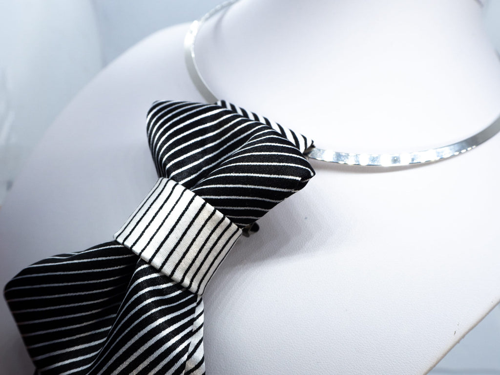 Bow tie with black and white strips, Elegant necktie, Hopper tie black and white with metal hook