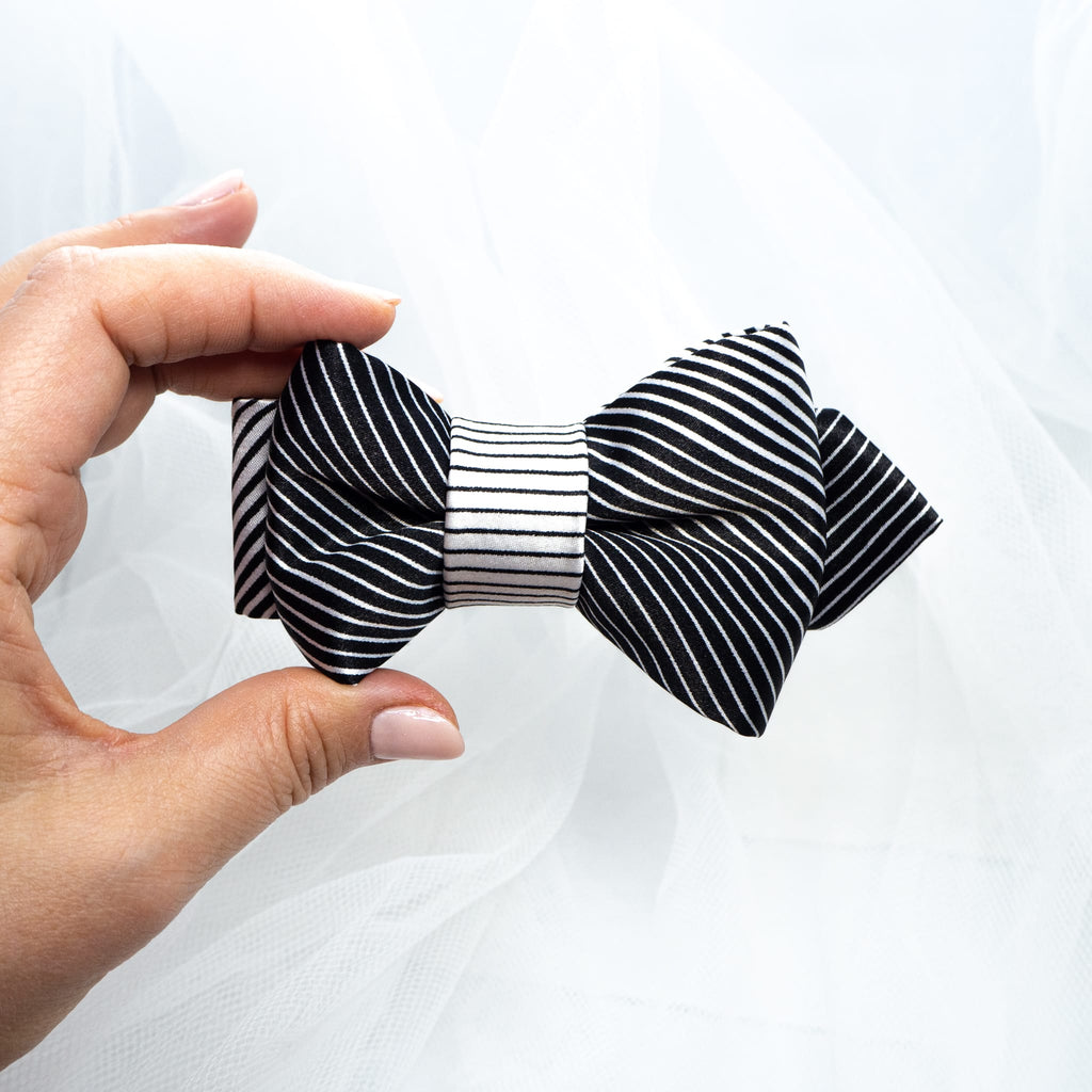 Bow tie with black and white strips, Elegant necktie, Hopper tie black and white