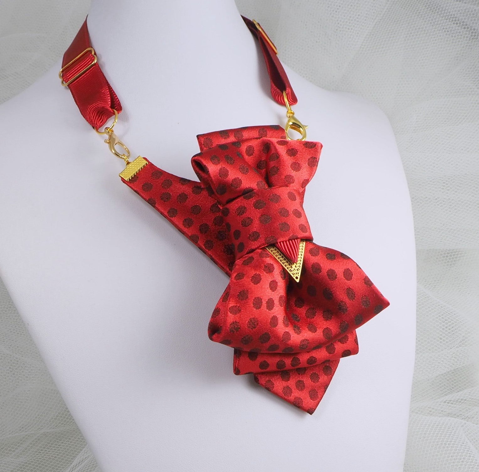 RED Bow tie for women, hopper tie for women, Ruty Design tie, Vertical bow tie, hand-made tie, gift for stylish women, Wedding Bow Ties & Neckties