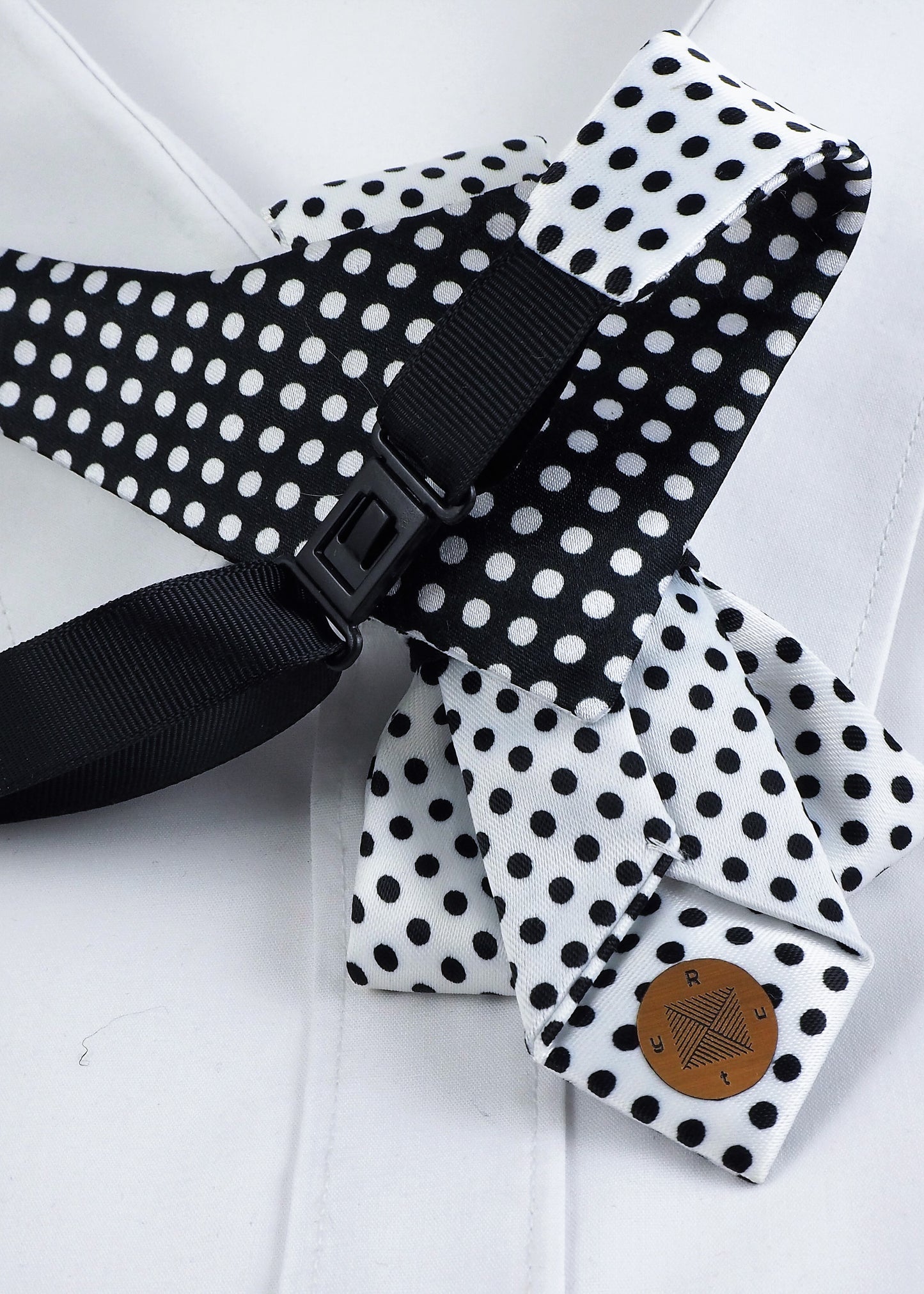 NOON WHITE BOW TIE (HOPPER TIE)