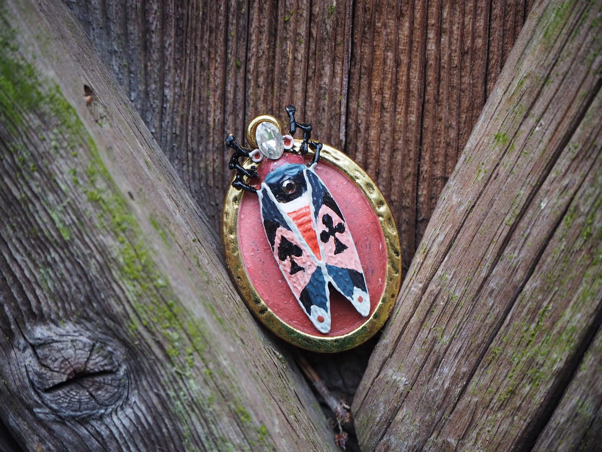 BROOCH ROSE PLAYER created by painter Marijus Piekuras