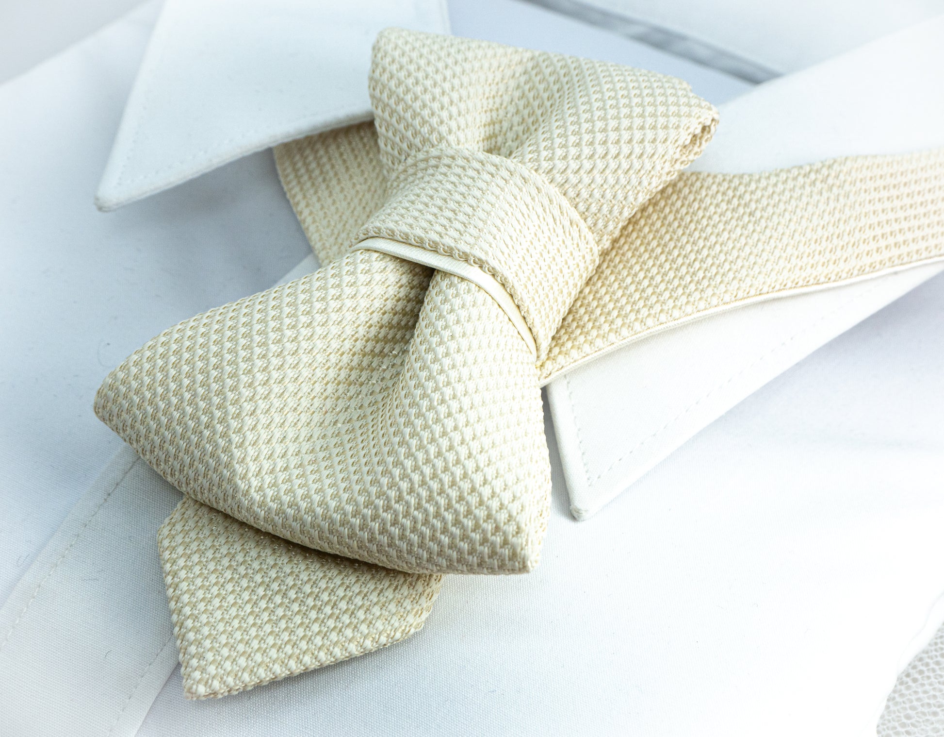 Bow tie, hand made tie, wedding tie, Tie for the wedding suite, elegant wedding tie, gift for the stylish, Grooms tie, men's bow ties, handmade wedding bow tie, Weddings Bow Ties for men Shop online, vilniaus peteliškės, originalios peteliškės, peteliškės vyrams, Wedding Ties for Grooms & Groomsmen, Wedding Ties