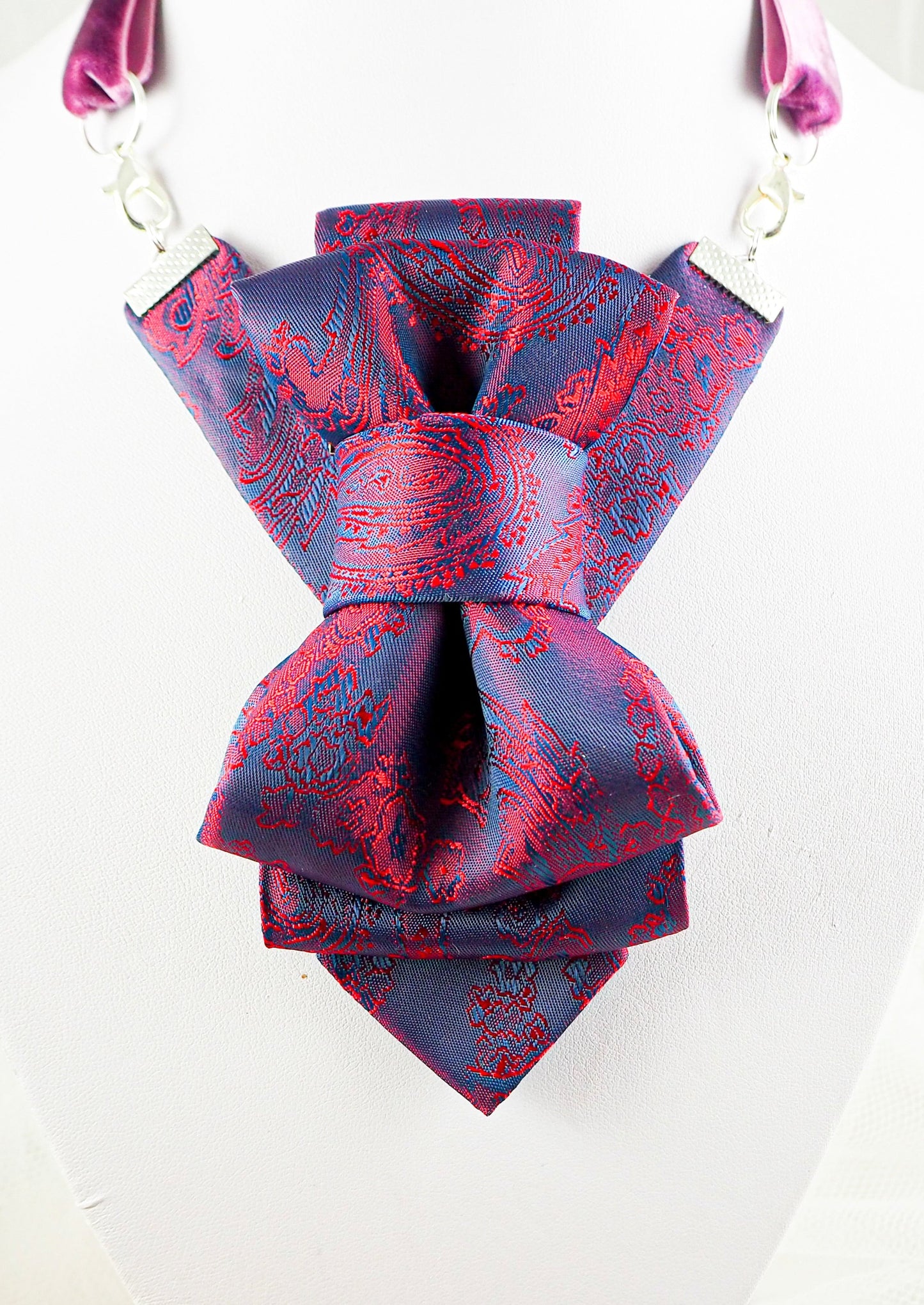 HOPPER TIE ELEGANT FOR LADIES, Elegant purple paisley tie for women, Innovative blue/red bow tie for women, Unisex Chameleon effect paisley bow tie, Purple Bow Tie
Paisley Bow Tie
Elegant Neck Tie
Unisex Bow Tie
Womens Bow Tie
Formal Bow Tie
Luxury Bow Tie
Wedding Bow Tie
Fashion Bow Tie
Unique Necktie